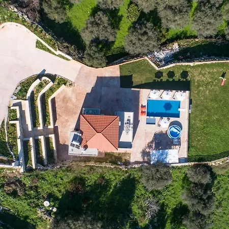 Etesians Heated Pool & Jacuzzi